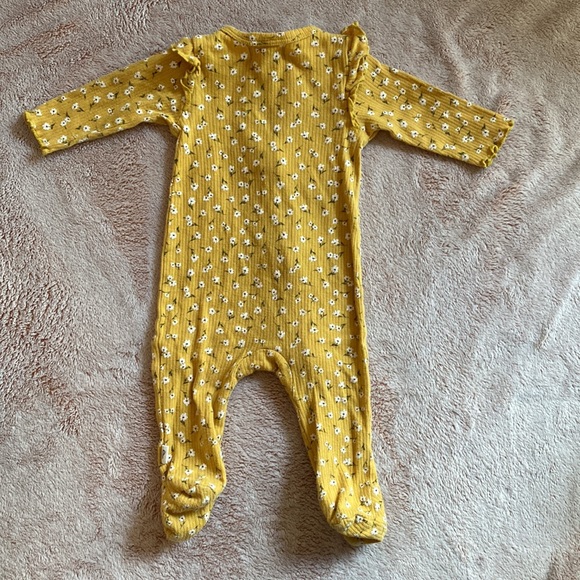 Kit + Pearl Mustard Floral Rib Knit Footie 3-6M - Picture 5 of 5